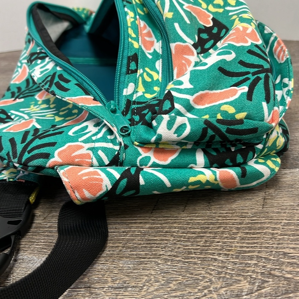 KAVU Original Rope Bag Sling Pack with Adjustable Rope Shoulder Strap - Picture 7 of 7